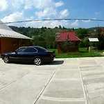 смерековий двір Séjour à la campagne *