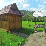 смерековий двір Séjour à la campagne *