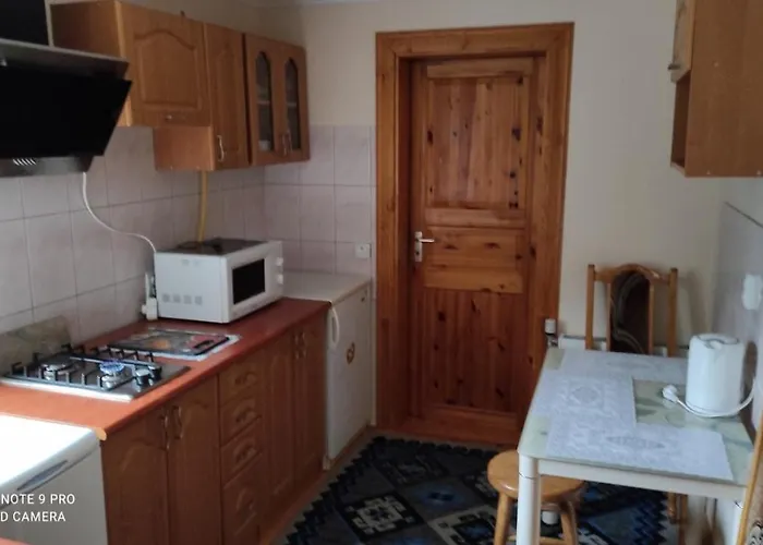 смерековий двір Hétvégi ház